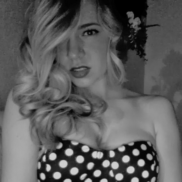 Meet your Posher, Ashley - Picture 1 of 1